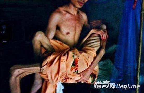 ����Ƭ�����̲��������һ�����������������һ�ſ������˾���(1)