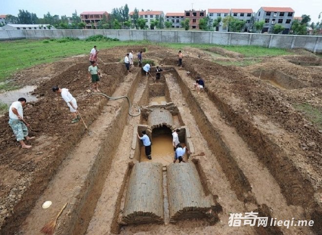 ר���о��õ����·��֣��ҿ��������Ĺǧ��δ������(1)