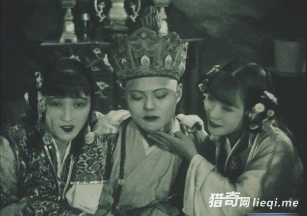 ����ǰ�����ޱ��������μ���ĵ�Ӱ��Ů��������ȣ��˽���������(1)