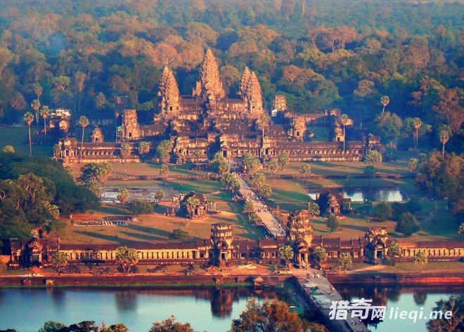 �������Ͷ��һ�ٶ����������������������ֵ��¾޳�(1)