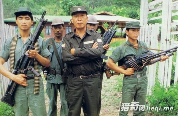 ��ɳ��������һ������������������200����Ԫ׽�ã�����������(1)