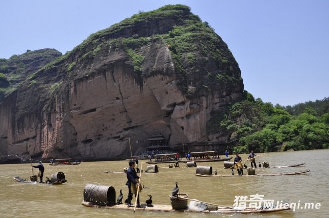 �����ߴＸʮ�������ڹŴ���ΰ��Ž���Ѩ�����ڻ��Ǹ�����֮��(1)