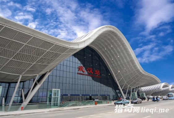 �й�ʮ�����Ļ�վ����һ����µ�����(1)