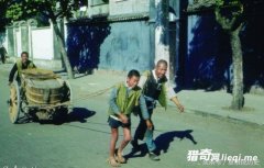 ��ͷ�£�1945��Ĳ�ɫ�й�