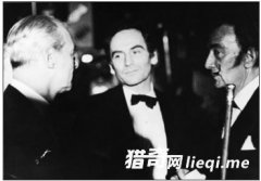 �������������Ĳ÷죬ÿ���˶�����һ�������·�